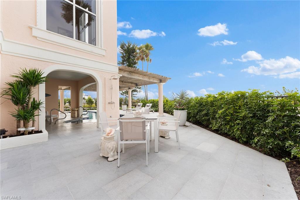 PARK SHORE - Residential