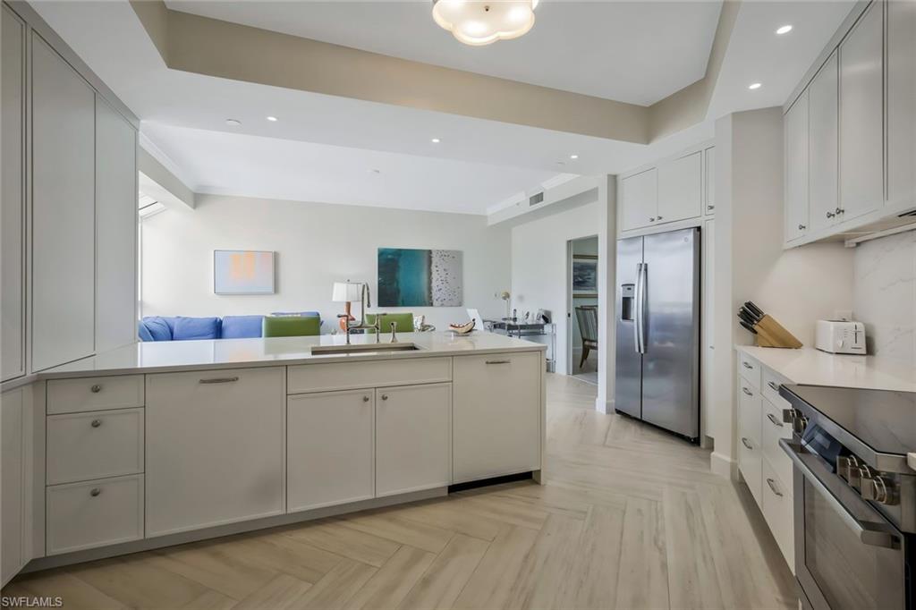 CRESCENT - Residential