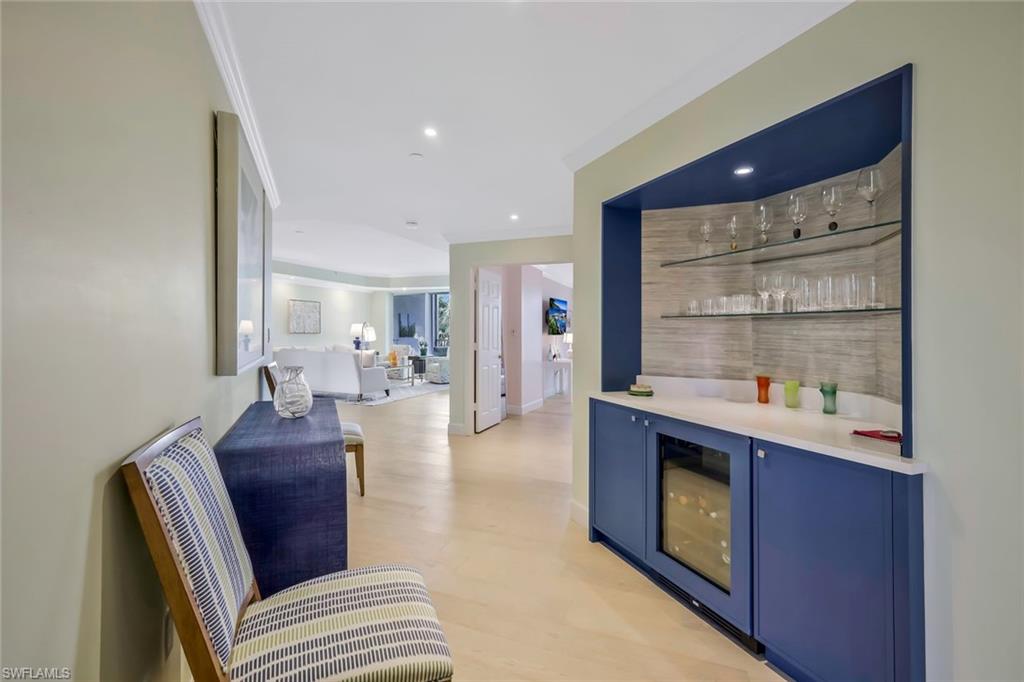 CRESCENT - Residential