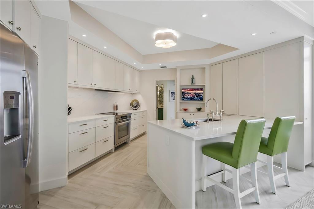 CRESCENT - Residential