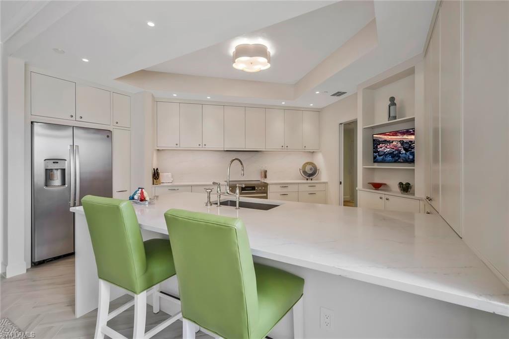 CRESCENT - Residential