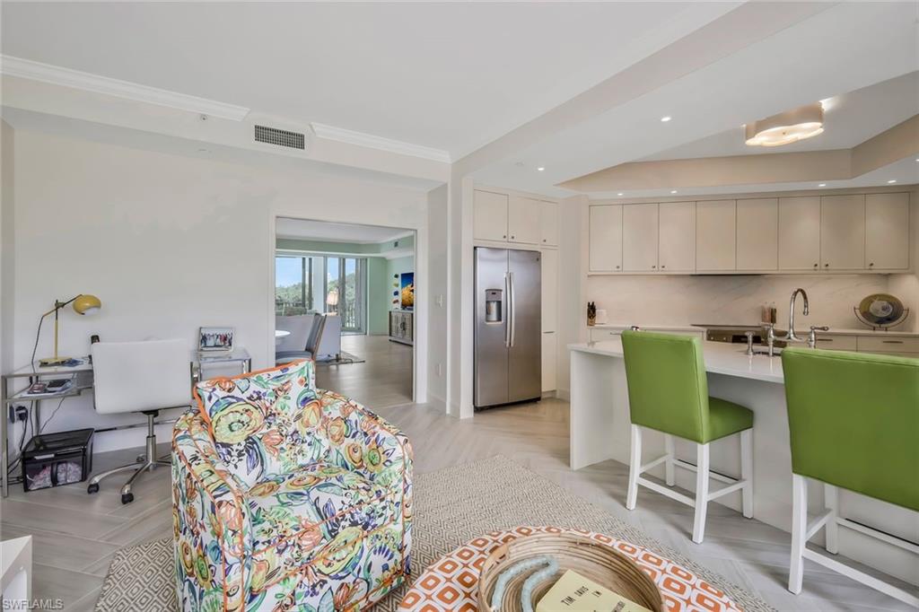CRESCENT - Residential