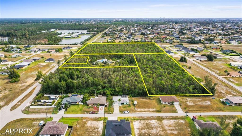 CAPE CORAL - Land
