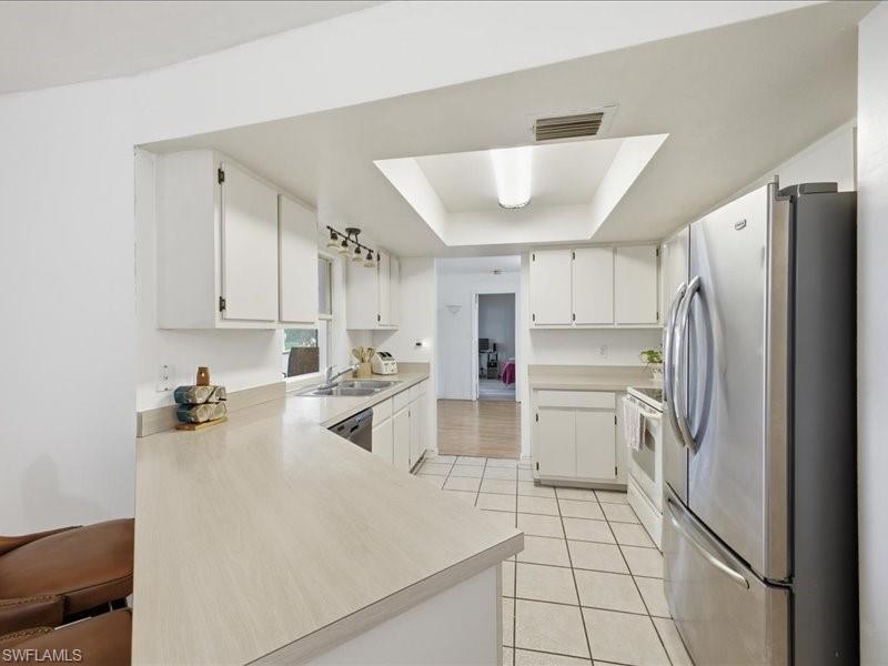 FORT MYERS SHORES - Residential