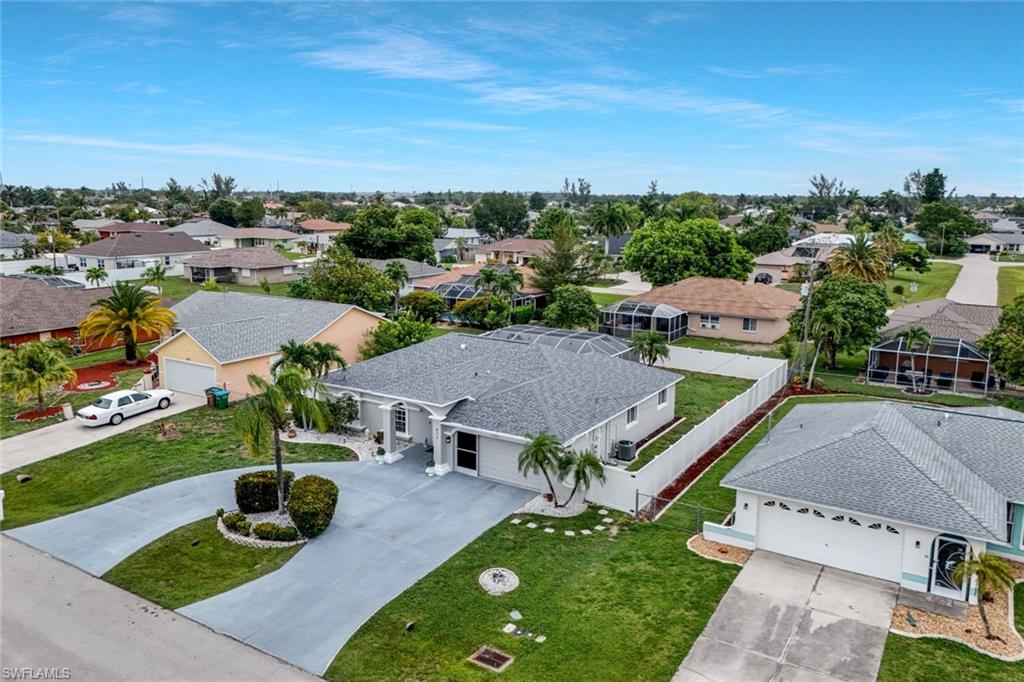 CAPE CORAL - Residential