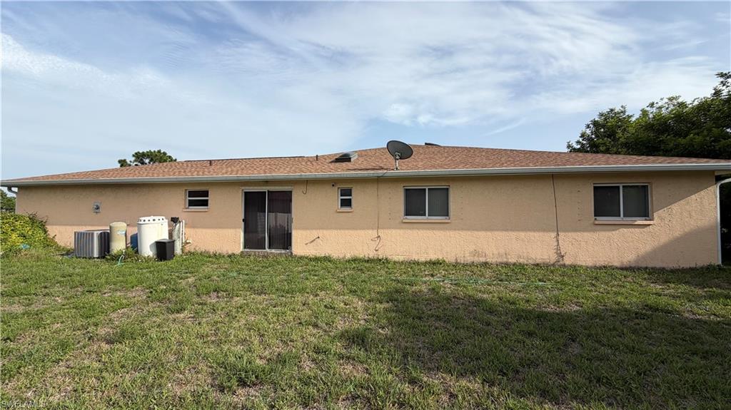CAPE CORAL - Residential