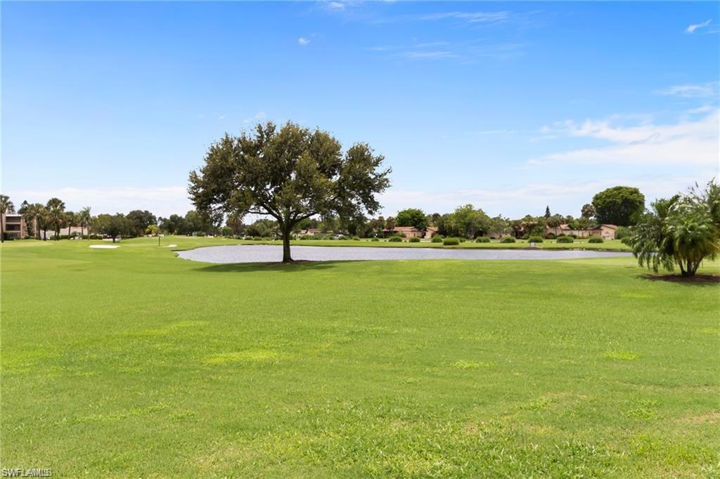 LAKEWOOD VILLAS - Residential