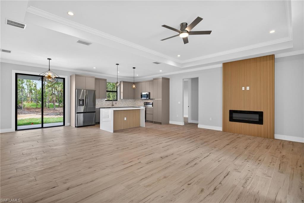 GOLDEN GATE ESTATES - Residential
