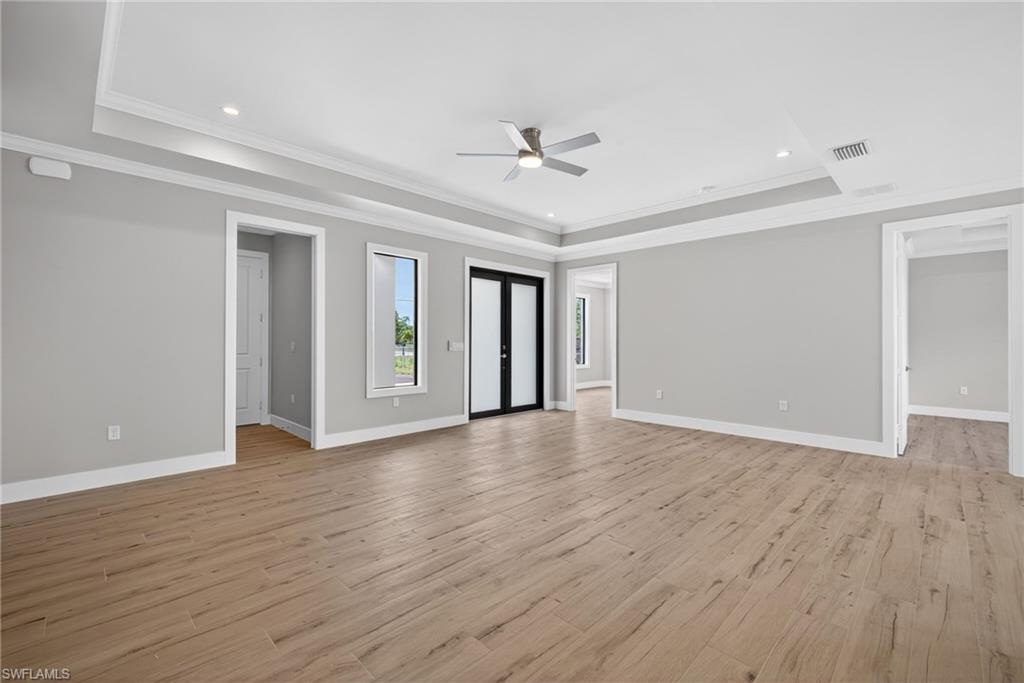 GOLDEN GATE ESTATES - Residential