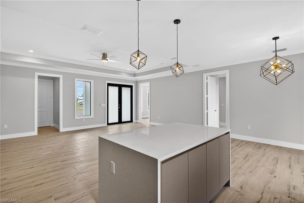 GOLDEN GATE ESTATES - Residential