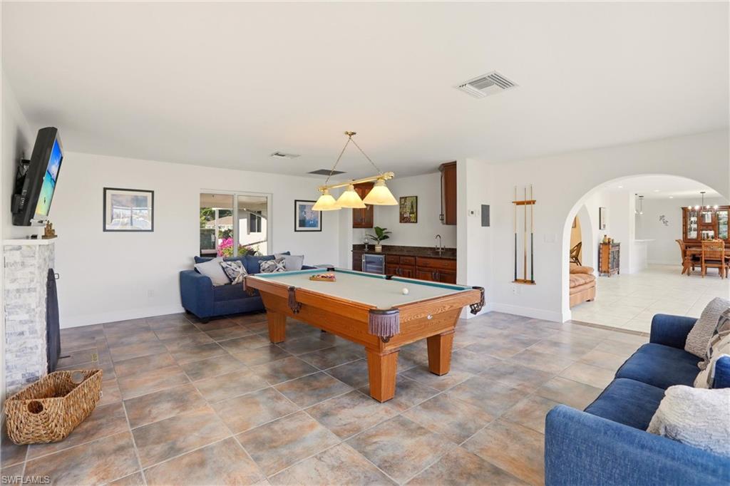MARCO BEACH - Residential Lease