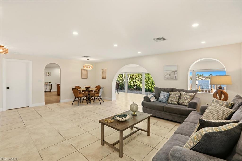 MARCO BEACH - Residential Lease