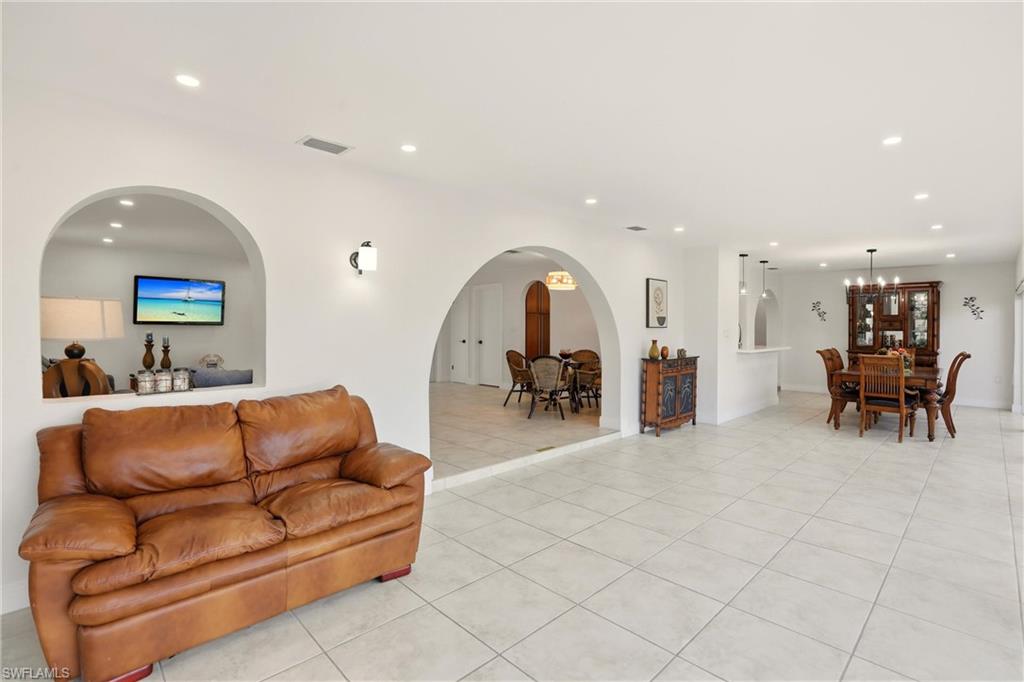 MARCO BEACH - Residential Lease