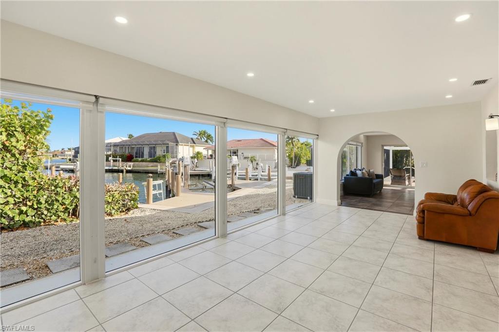 MARCO BEACH - Residential Lease