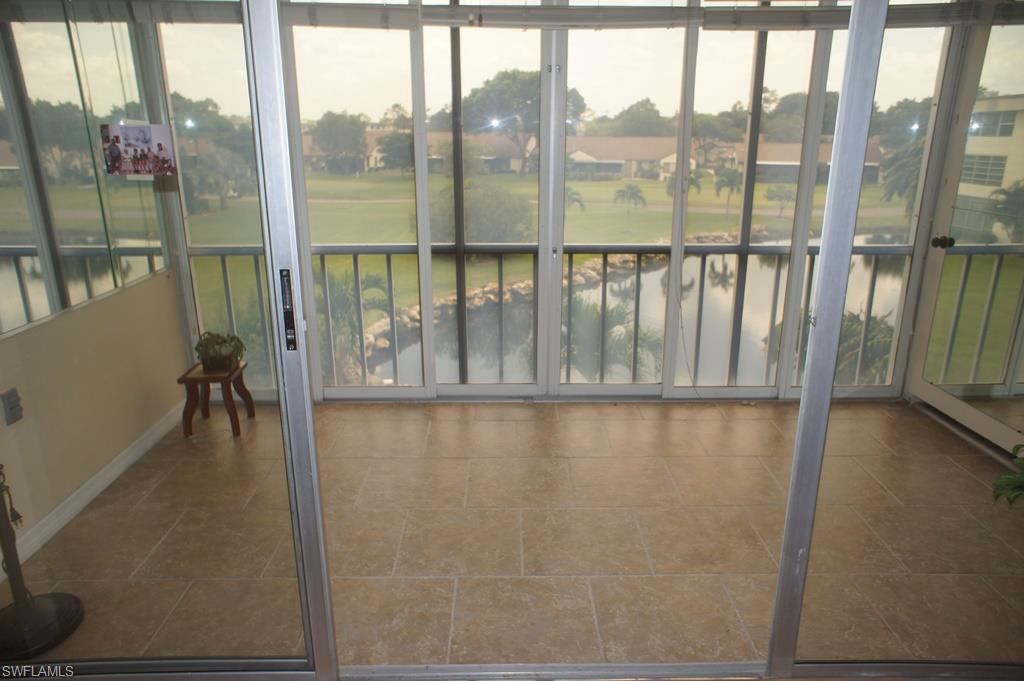 SEVEN LAKES - Residential