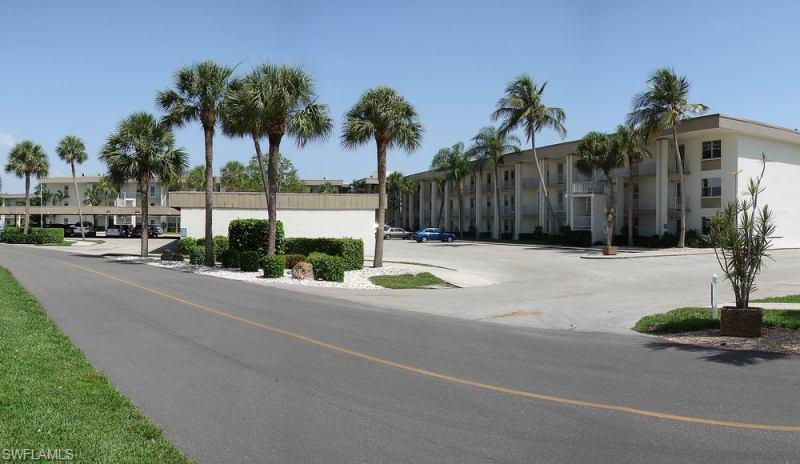 SEVEN LAKES - Residential