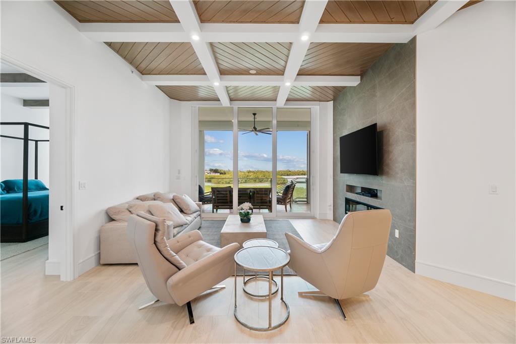BAYPOINTE AT NAPLES CAY - Residential