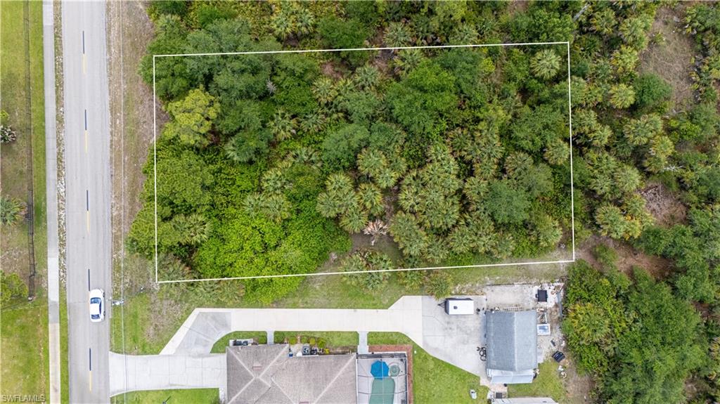 LEHIGH ACRES - Land