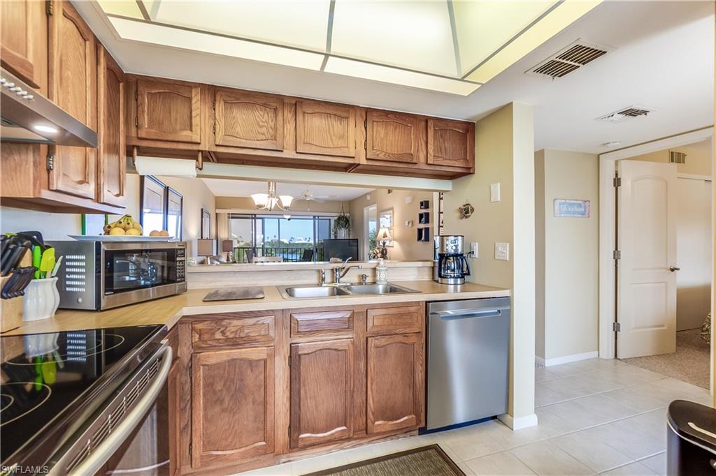 BAY VILLAGE CONDO - Residential
