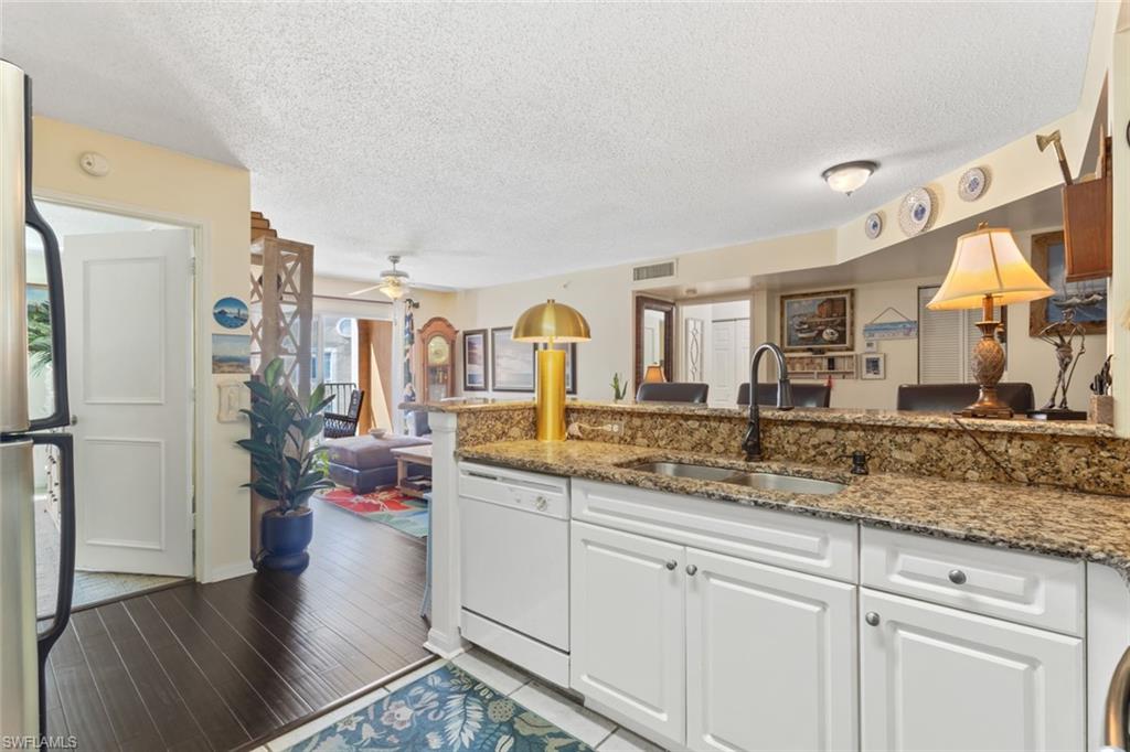THE ENCLAVE AT NAPLES - Residential Lease