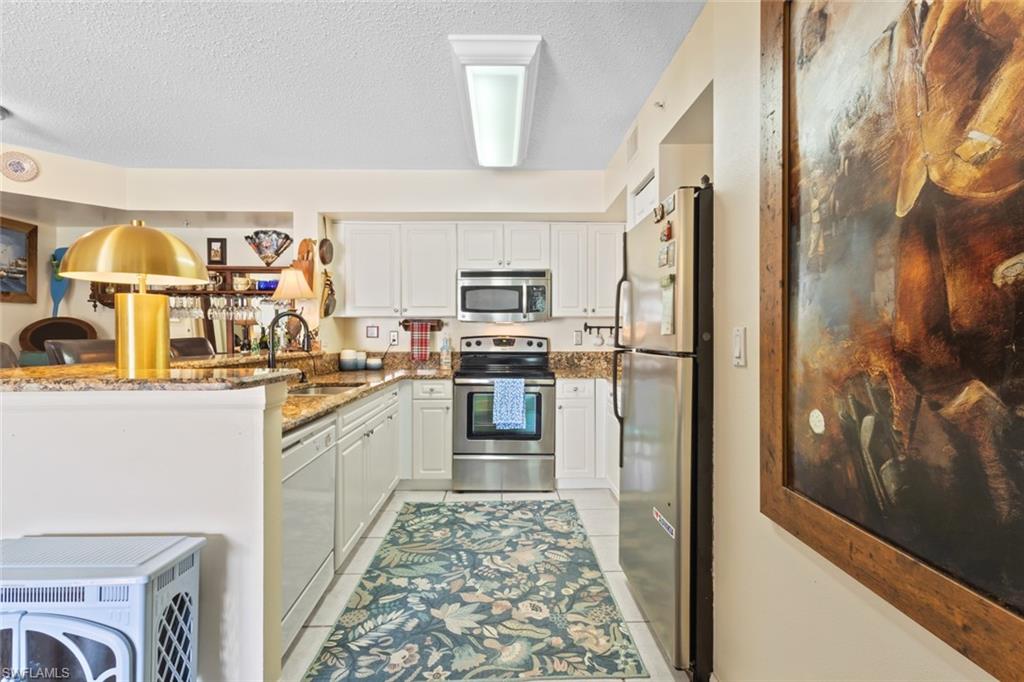 THE ENCLAVE AT NAPLES - Residential Lease