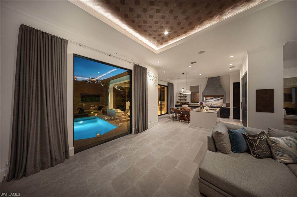 TRADITIONS - Residential