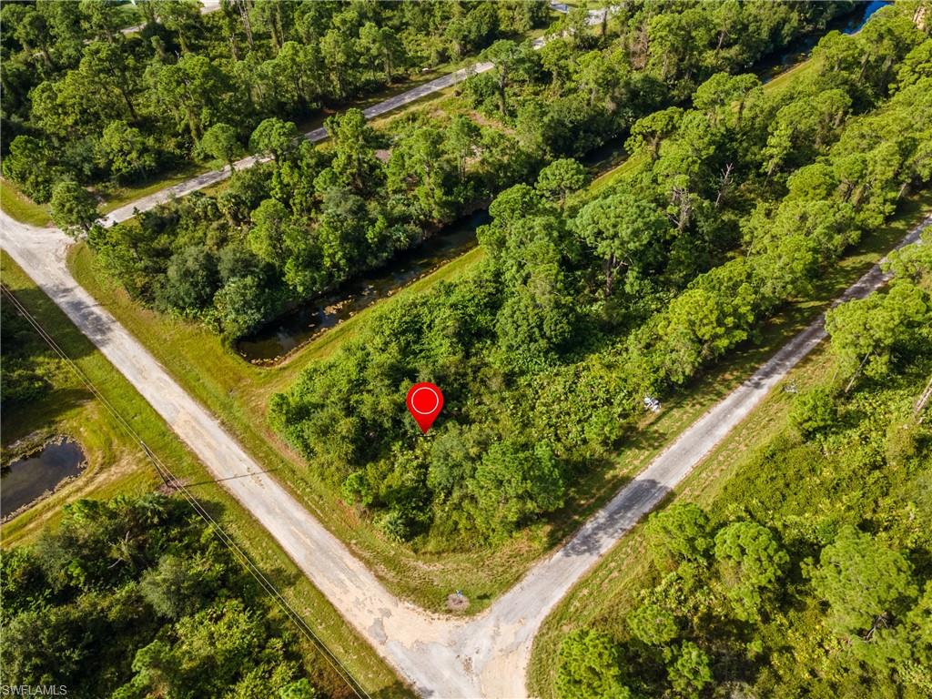 LEHIGH ACRES - Land