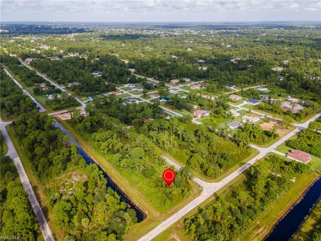 LEHIGH ACRES - Land