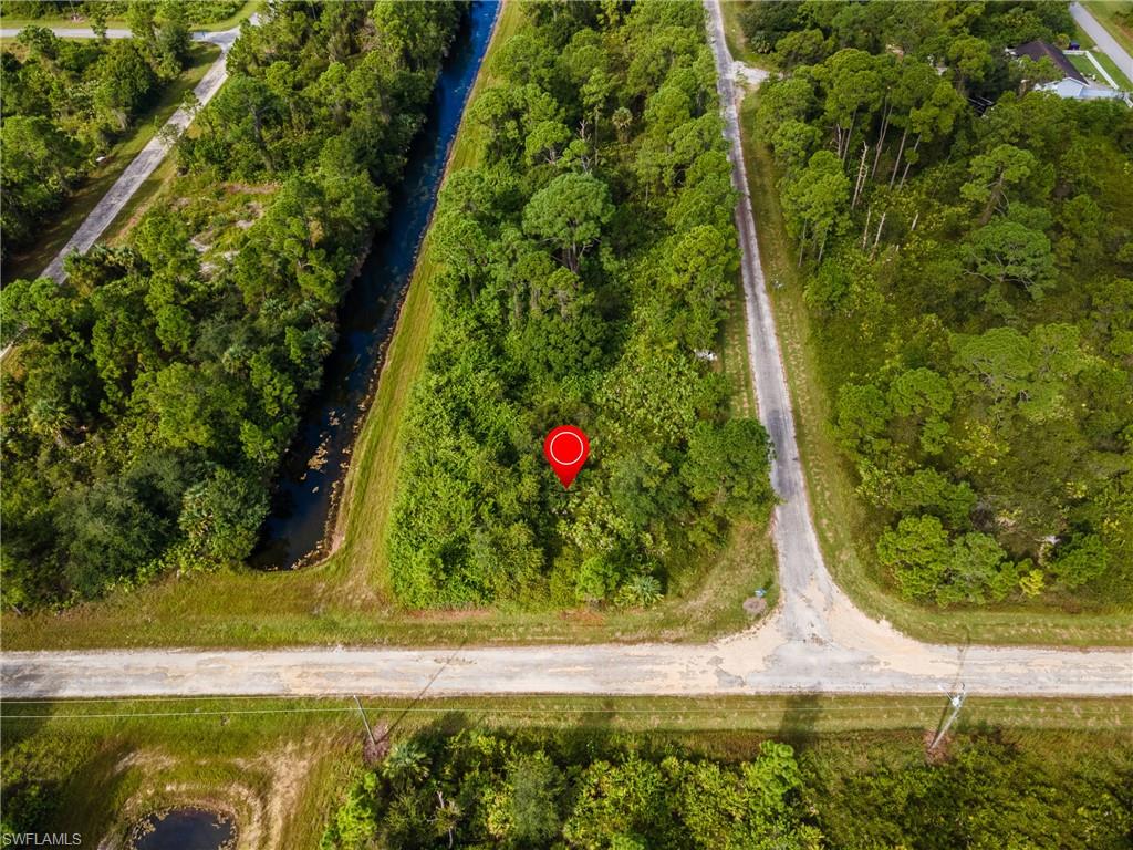 LEHIGH ACRES - Land