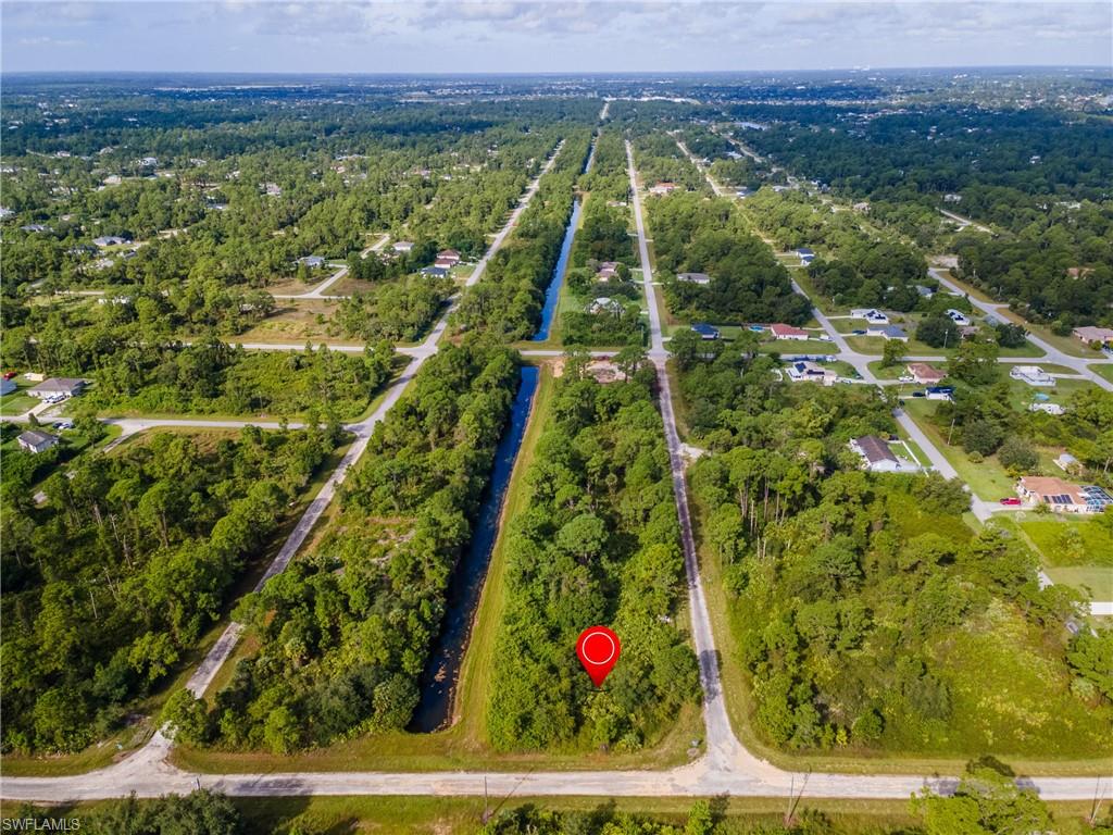 LEHIGH ACRES - Land