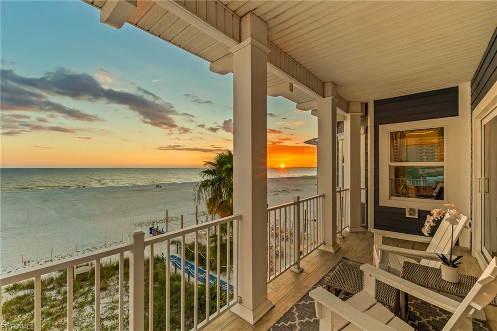 CRESCENT BEACH - Residential