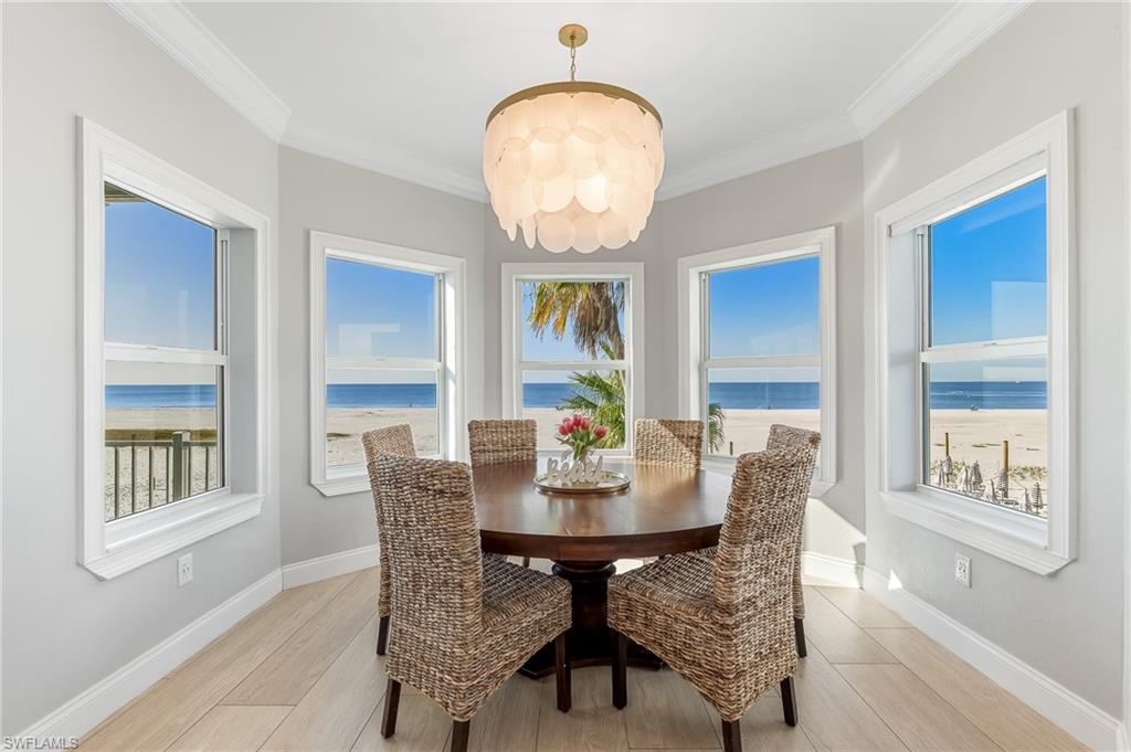 CRESCENT BEACH - Residential