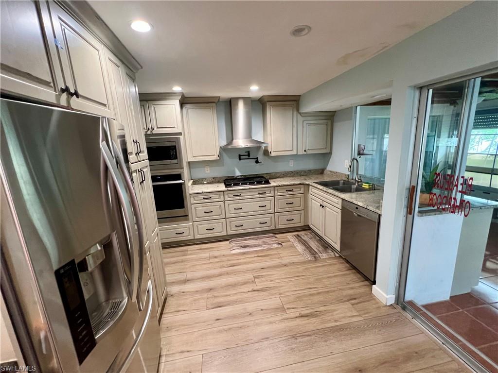 CAPE CORAL - Residential Lease