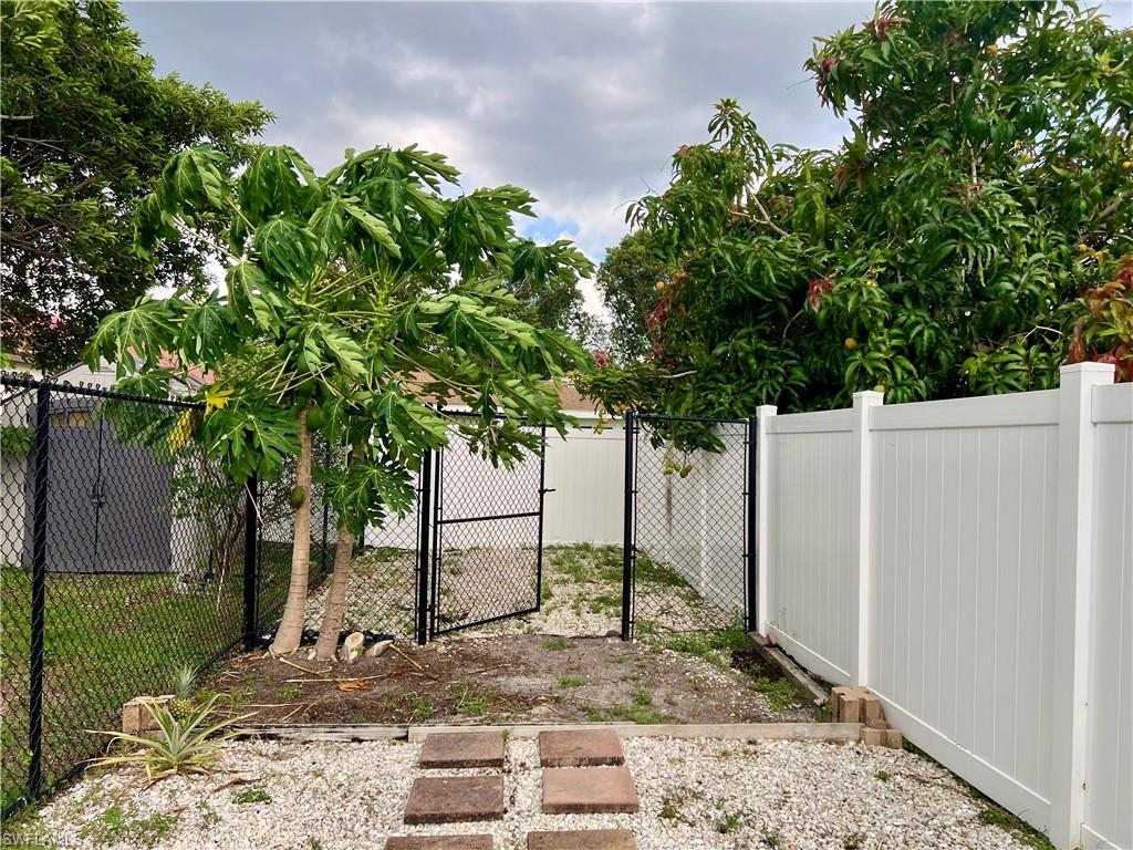 CAPE CORAL - Residential Lease