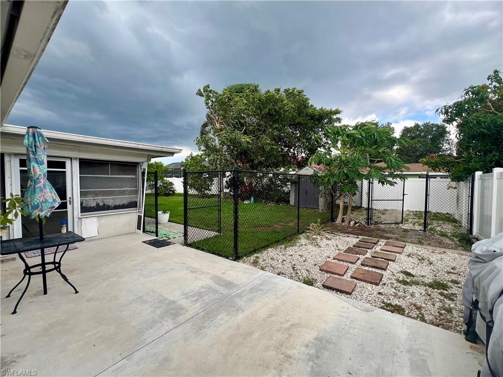 CAPE CORAL - Residential Lease