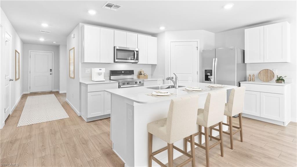 HEMINGWAY POINTE - Residential