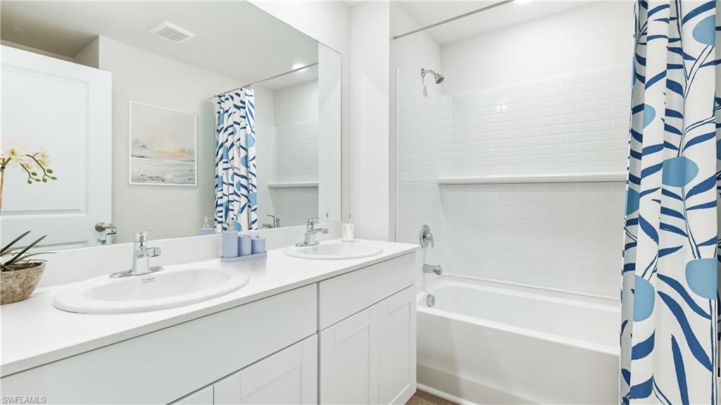 HEMINGWAY POINTE - Residential