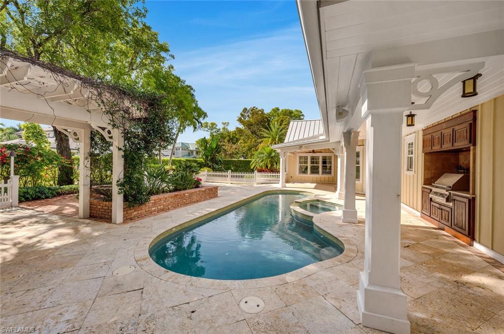 OLDE NAPLES - Residential