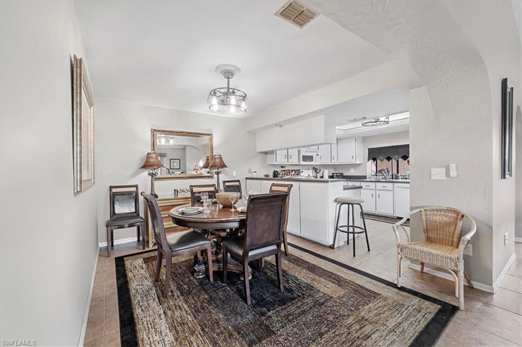 ROSE GARDEN VILLAS CONDO - Residential