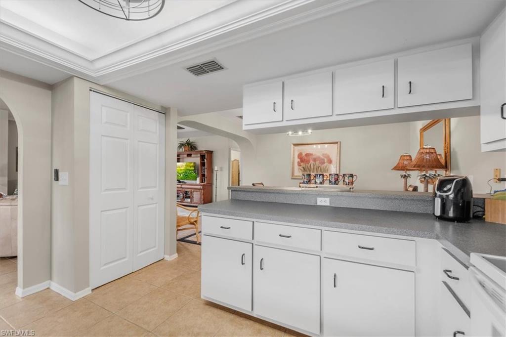 ROSE GARDEN VILLAS CONDO - Residential