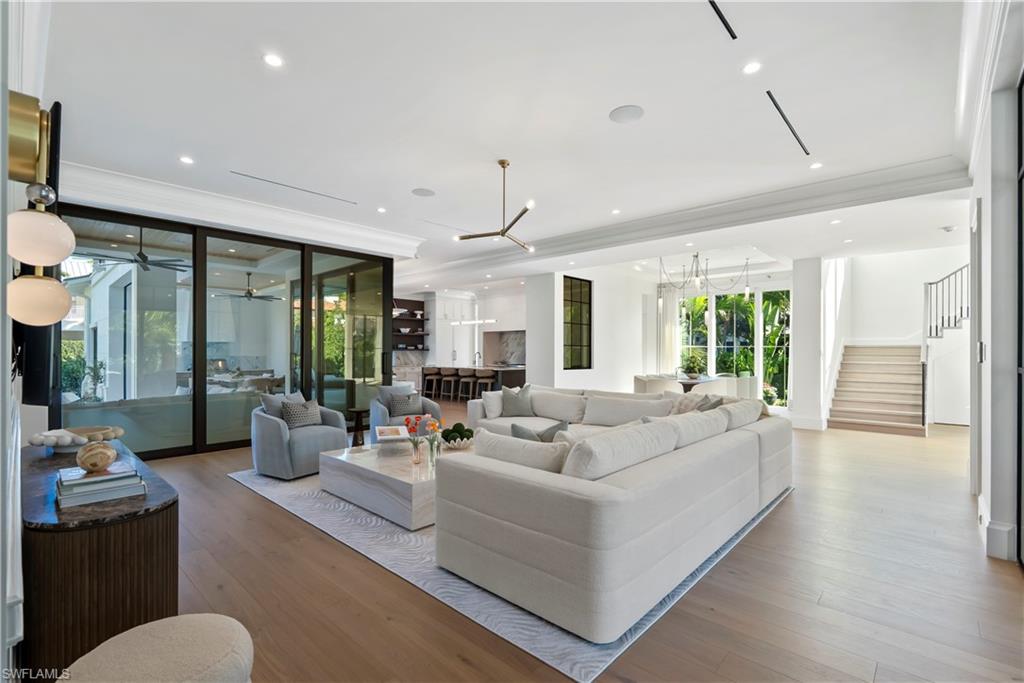 OLDE NAPLES - Residential