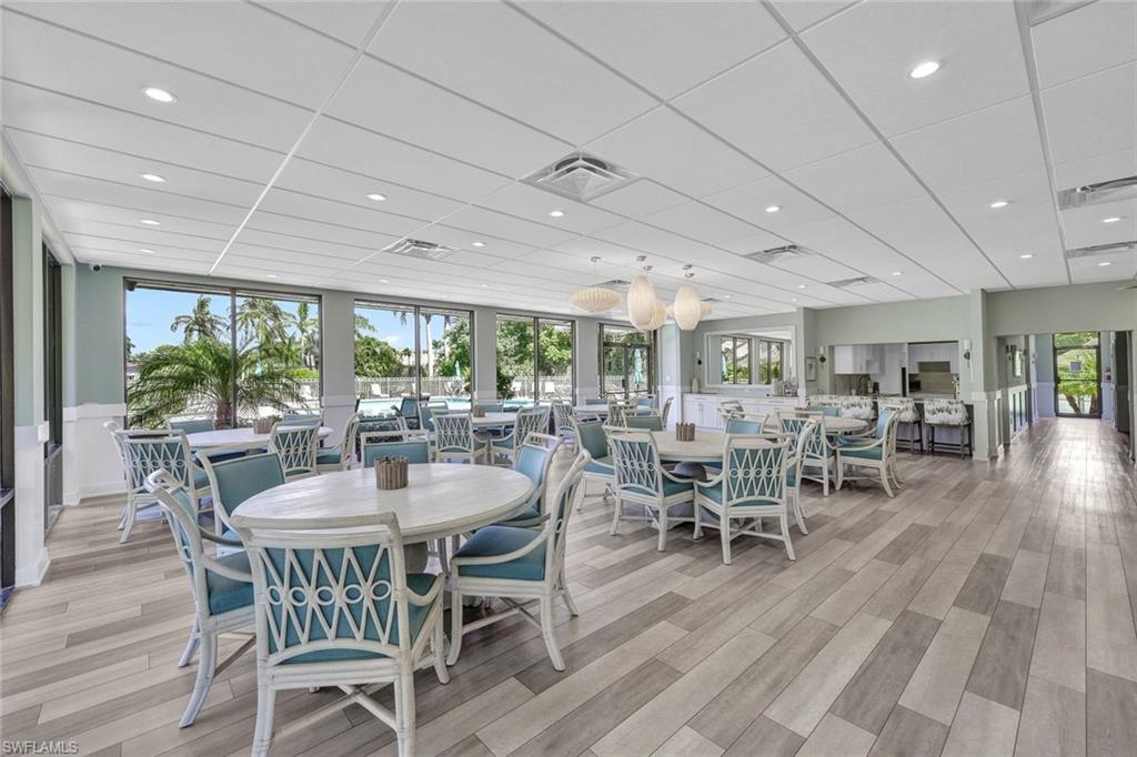 VILLAS OF PARK SHORE - Residential