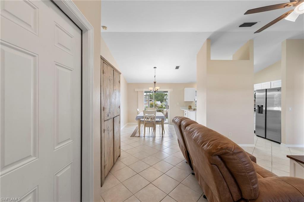 SAN CARLOS PARK - Residential