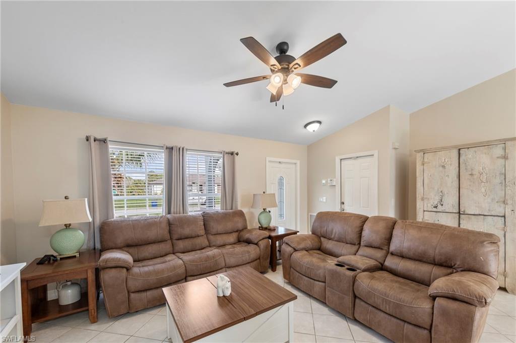 SAN CARLOS PARK - Residential