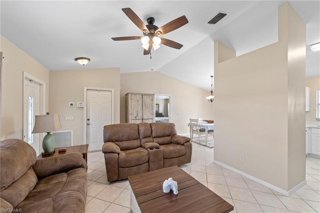 SAN CARLOS PARK - Residential