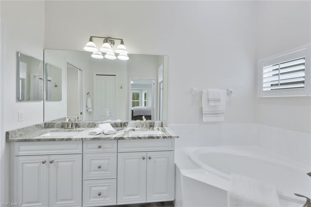 HERITAGE BAY - Residential