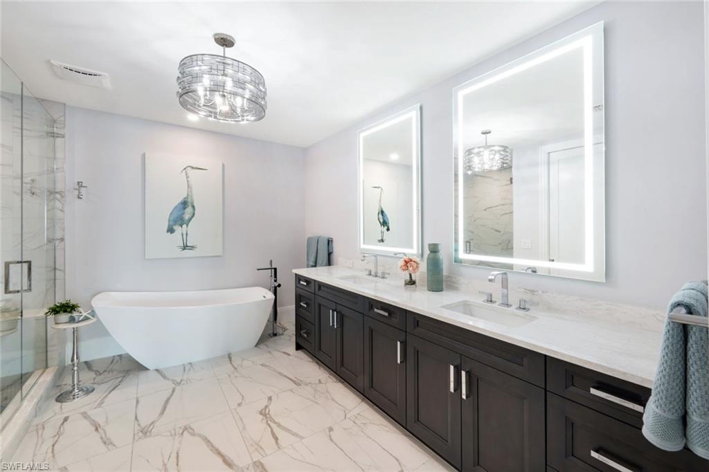 QUATTRO AT NAPLES SQUARE - Residential