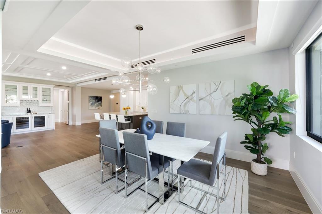 QUATTRO AT NAPLES SQUARE - Residential