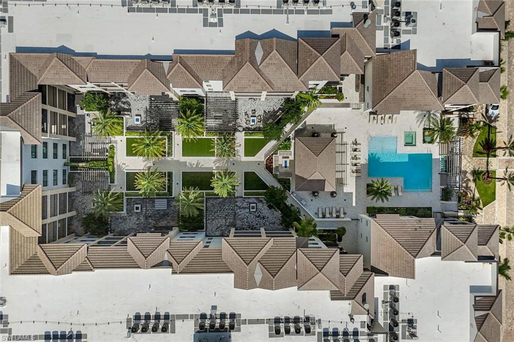 QUATTRO AT NAPLES SQUARE - Residential