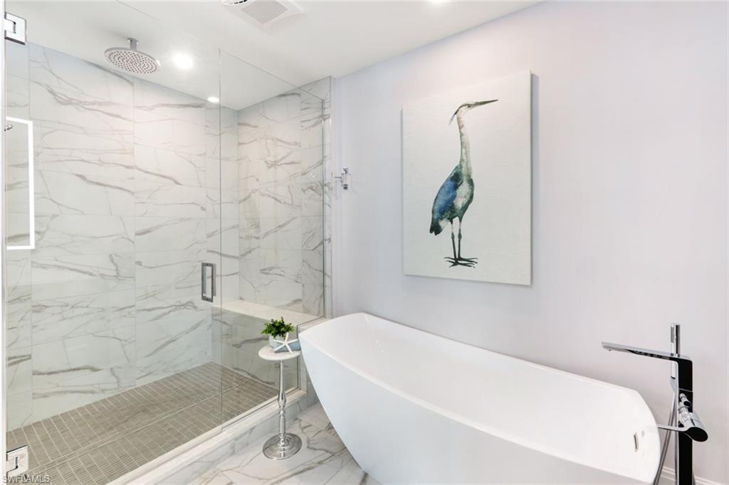 QUATTRO AT NAPLES SQUARE - Residential